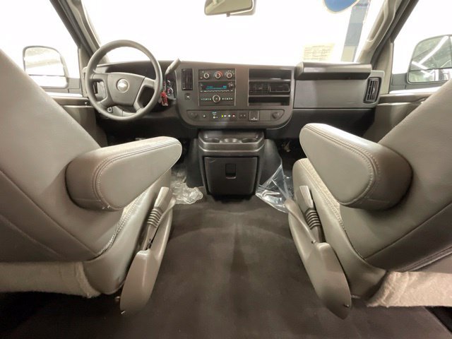 Used 2024 Chevrolet Express 3500 LT w/ LT Preferred Equipment Group RWD image 29