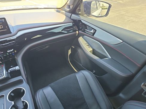 Used 2025 Acura MDX A-Spec AWD/4WD image 12