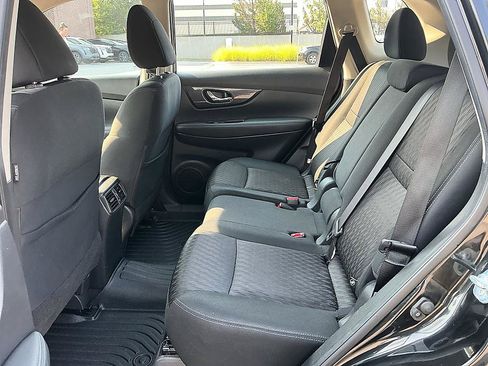 Used 2017 Nissan Rogue S AWD/4WD image 25