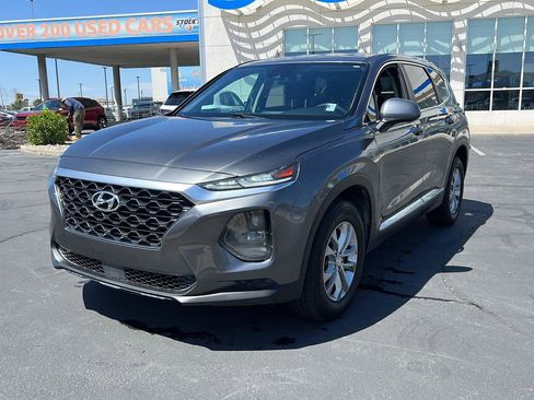 Used 2019 Hyundai Santa Fe SE AWD/4WD image 5