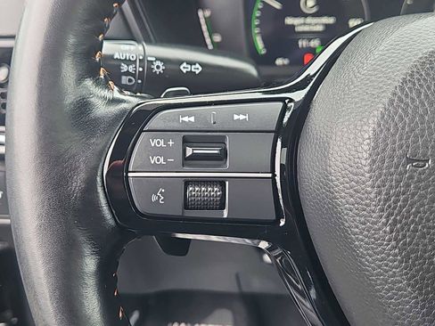 Used 2026 Honda CR-V Sport Touring image 25