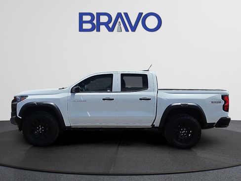 Used 2024 Chevrolet Colorado Trail Boss w/ Advanced Trailering Package AWD/4WD image 2