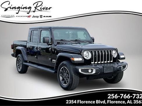 Used 2023 Jeep Gladiator Overland image 1