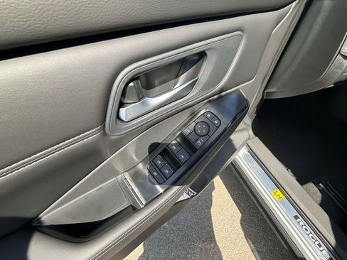 New 2026 Nissan Rogue SV AWD/4WD image 13