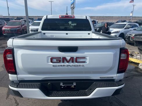 Used 2024 GMC Canyon Elevation image 5