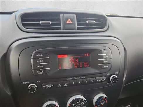 Used 2015 Kia Soul + FWD image 13