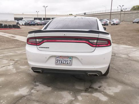 Used 2020 Dodge Charger SXT w/ Blacktop Package RWD image 8