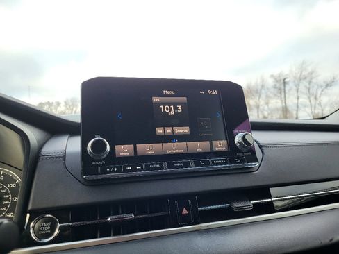 Used 2023 Mitsubishi Outlander SE image 5