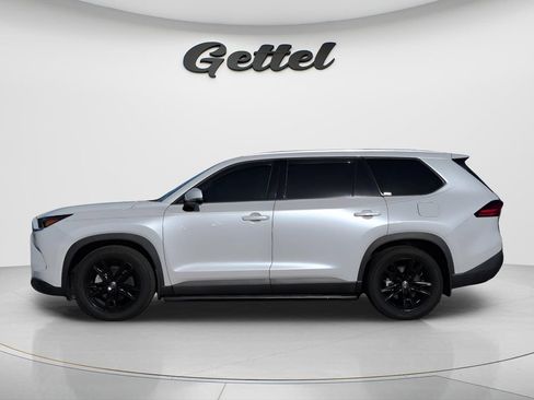 Used 2024 Toyota Grand Highlander AWD image 8