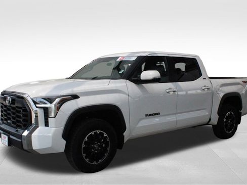 Certified 2025 Toyota Tundra SR5 w/ TRD Off-Road Package AWD/4WD image 10