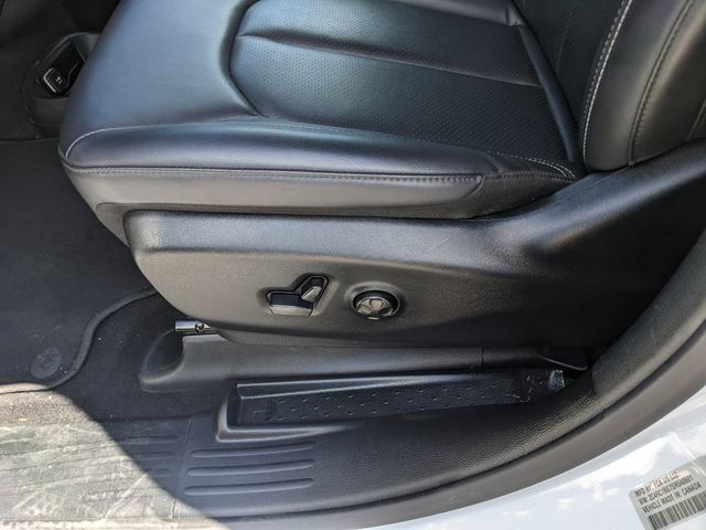 Used 2025 Chrysler Pacifica Select FWD image 23