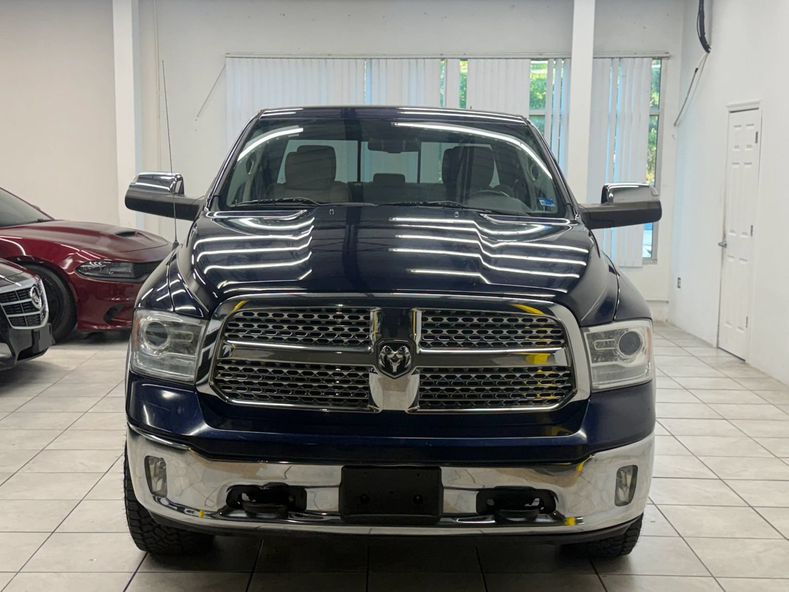 Used 2013 RAM 1500 Laramie w/ Convenience Group AWD/4WD image 2