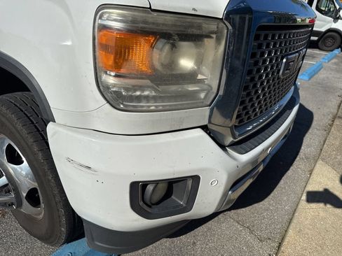Used 2015 GMC Sierra 3500 Denali w/ Duramax Plus Package AWD/4WD image 10