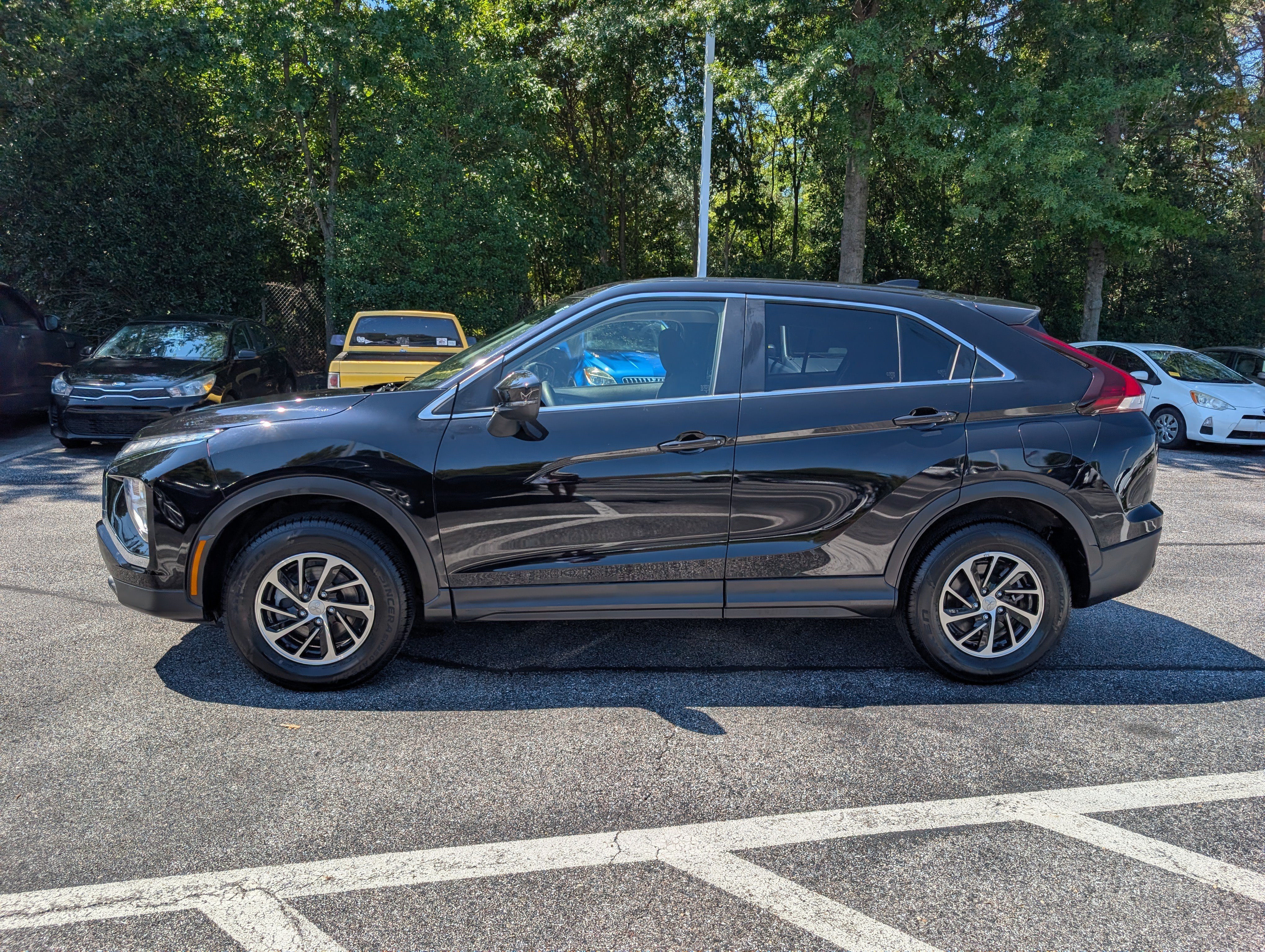 Used 2024 Mitsubishi Eclipse Cross ES AWD/4WD image 6