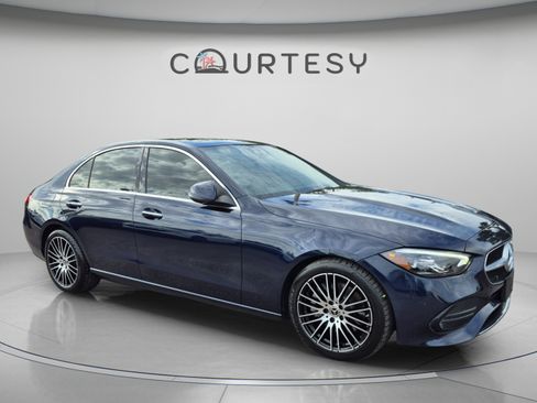 Used 2023 Mercedes-Benz C 300 4MATIC Sedan image 9