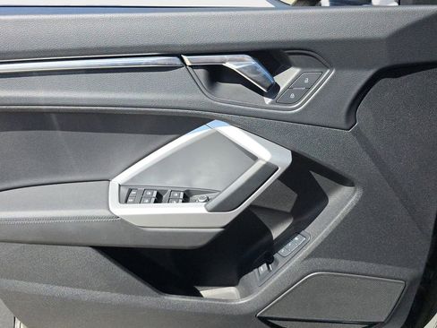 Certified 2023 Audi Q3 2.0T Premium Plus w/ Premium Plus Package image 18