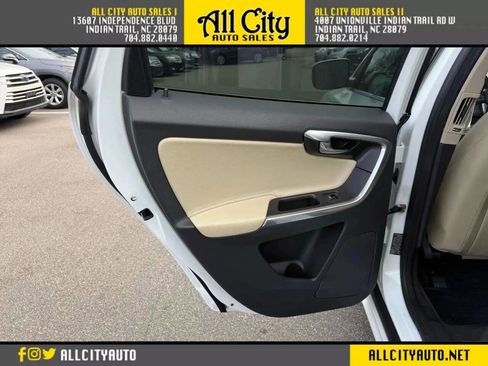 Used 2016 Volvo XC60 T5 Platinum image 15