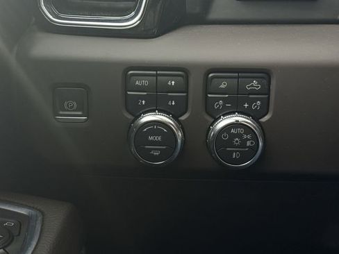 Used 2023 GMC Sierra 1500 Denali w/ Denali Reserve Package image 18