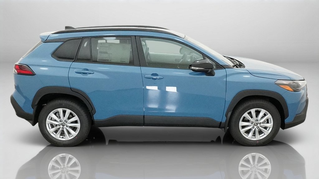 New 2026 Toyota Corolla Cross LE FWD image 14