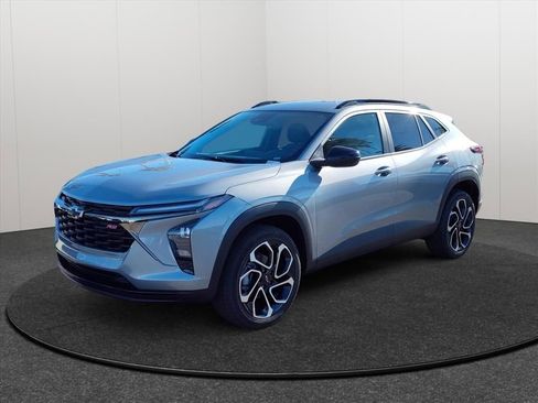 New 2026 Chevrolet Trax RS w/ Driver Confidence Package image 3