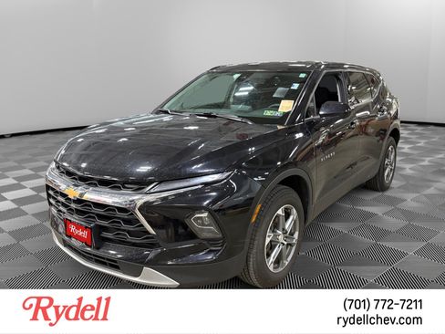 Used 2023 Chevrolet Blazer LT AWD/4WD image 1
