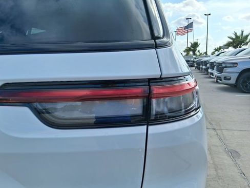 New 2025 Jeep Grand Cherokee L Summit AWD/4WD image 10