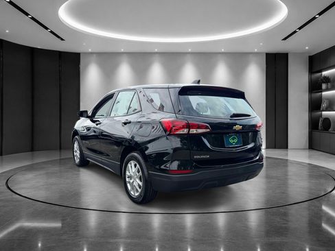 Certified 2023 Chevrolet Equinox LS FWD image 2