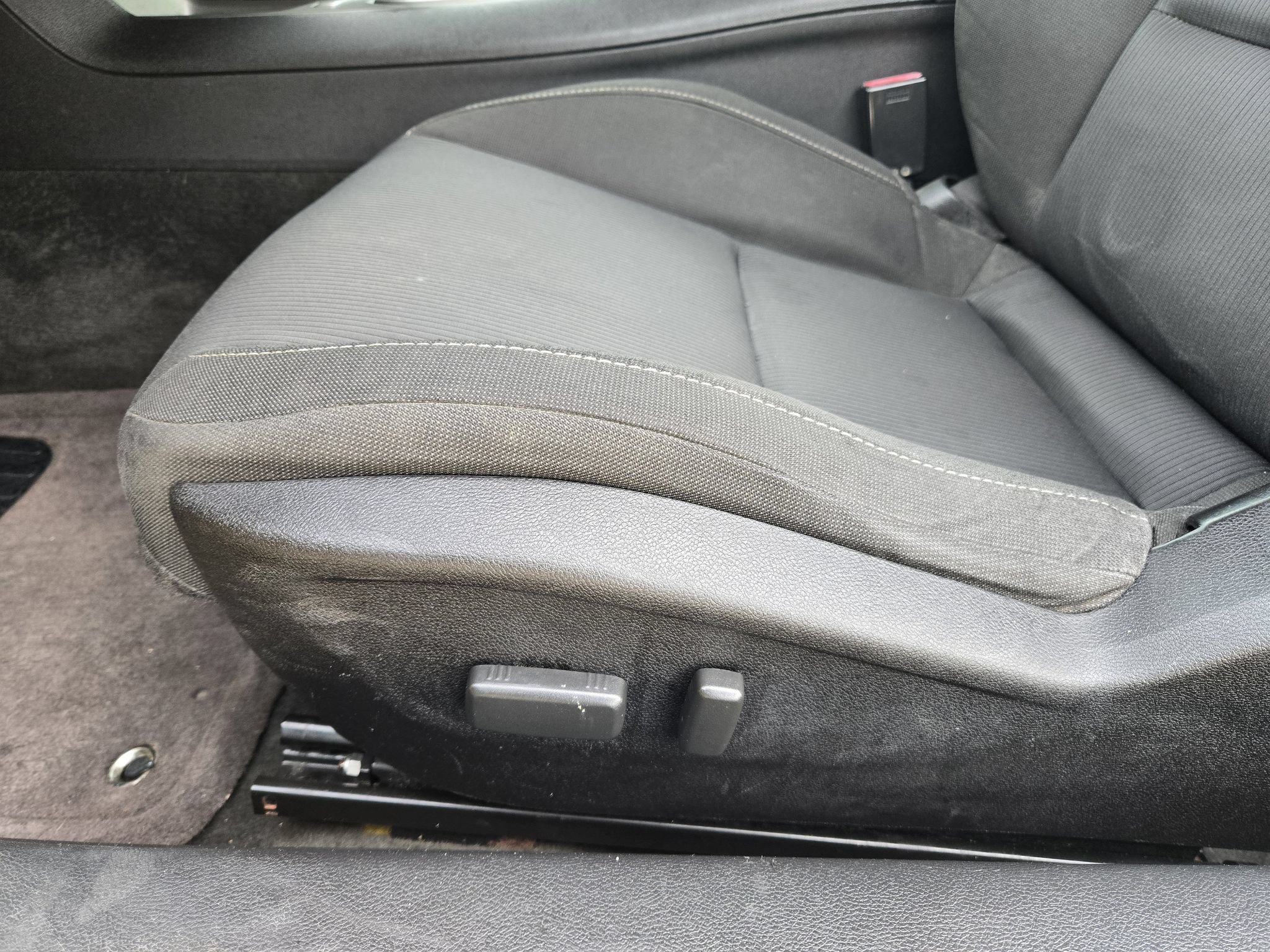 Used 2010 Chevrolet Camaro LT RWD image 23