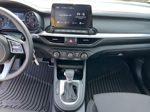 Used 2024 Kia Forte LXS w/ LXS Technology Package image 33