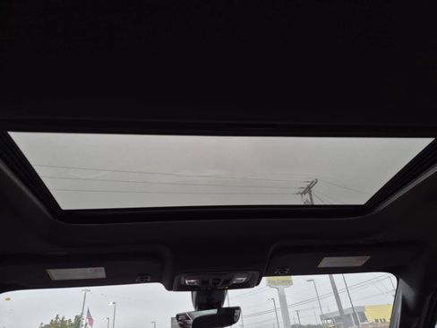 Used 2021 Chevrolet Silverado 2500 High Country w/ Z71 Off-Road Package image 18