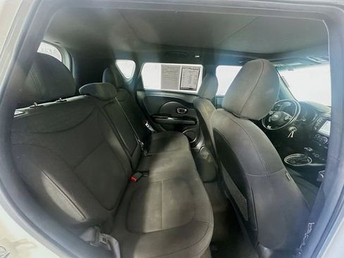 Used 2015 Kia Soul ! w/ Sun & Sound Package image 26