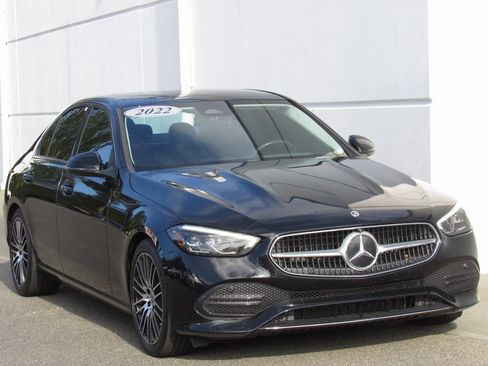 Certified 2022 Mercedes-Benz C 300 4MATIC Sedan image 2