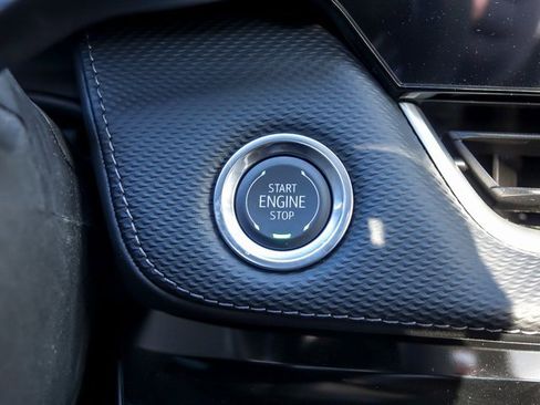 New 2026 Chevrolet Equinox LT w/ LPO, Floor Liner Package image 21