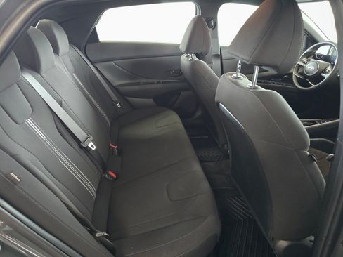 Used 2025 Hyundai Elantra SEL FWD image 37