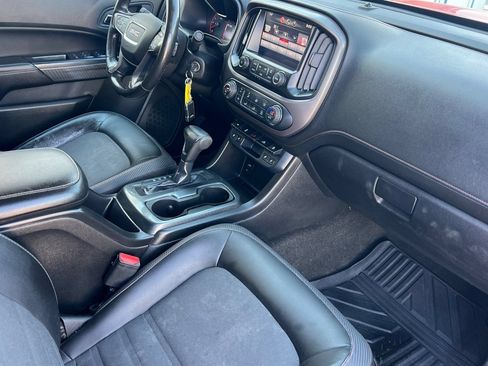 Used 2015 GMC Canyon SLE w/ All-Terrain Package AWD/4WD image 16