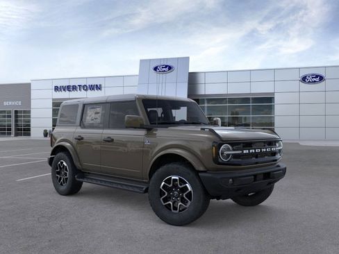 New 2026 Ford Bronco Outer Banks image 32