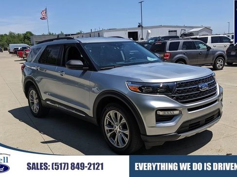 Used 2023 Ford Explorer XLT w/ Equipment Group 202A AWD/4WD image 1