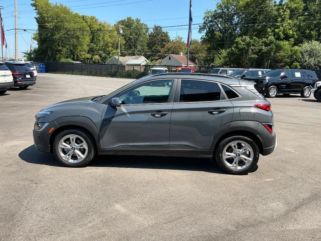 Used 2023 Hyundai Kona SEL w/ Convenience Package FWD image 4