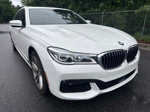 Used 2016 BMW 750i xDrive AWD/4WD image 3