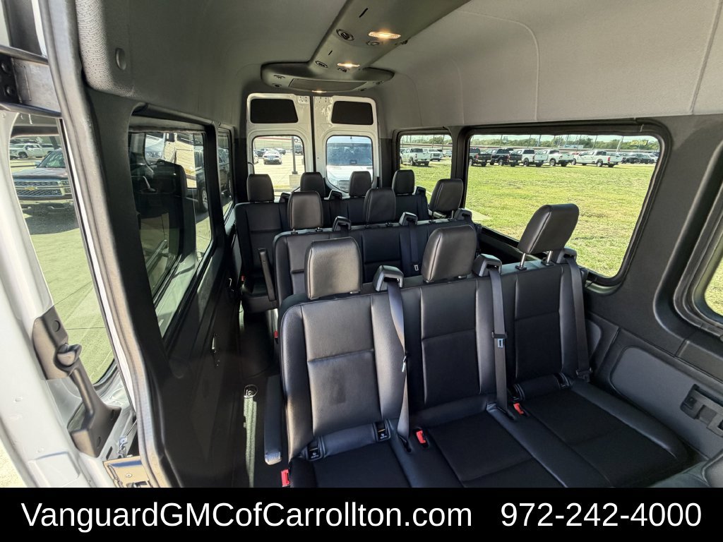 Used 2025 Mercedes-Benz Sprinter 2500 image 29