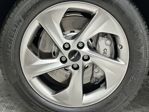 Certified 2026 Genesis GV70 2.5T Select image 10