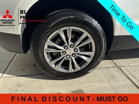 Used 2023 Cadillac XT5 Premium Luxury AWD/4WD image 5