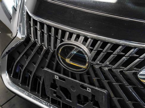 Used 2024 Lexus ES 350 w/ Premium Package FWD image 8
