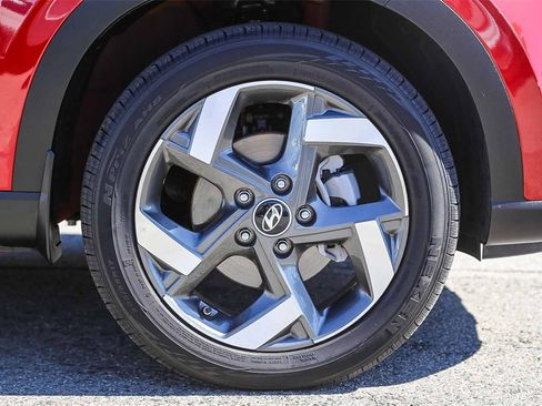 Certified 2024 Hyundai Venue SEL image 10