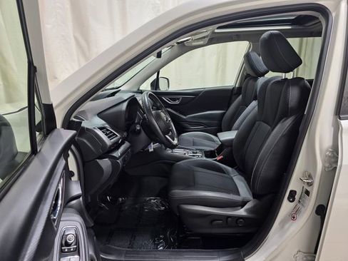 Used 2019 Subaru Forester Premium w/ All-Weather Package image 13