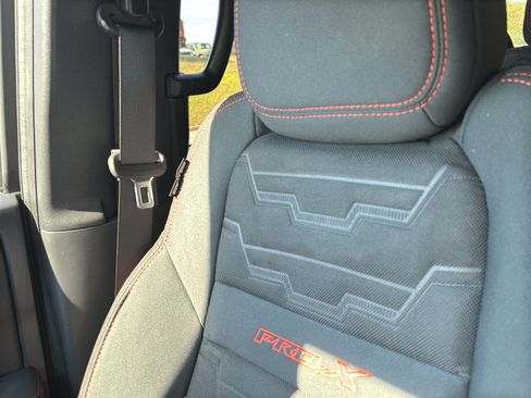 Used 2022 Nissan Frontier Pro-X image 22