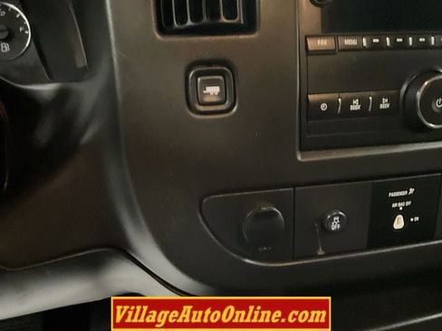 Used 2015 GMC Savana 2500 RWD image 21
