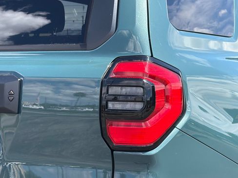 Used 2025 Toyota 4Runner TRD Off-Road Premium AWD/4WD image 41