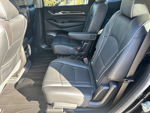 Used 2019 Buick Enclave Avenir w/ Avenir Technology Package image 13