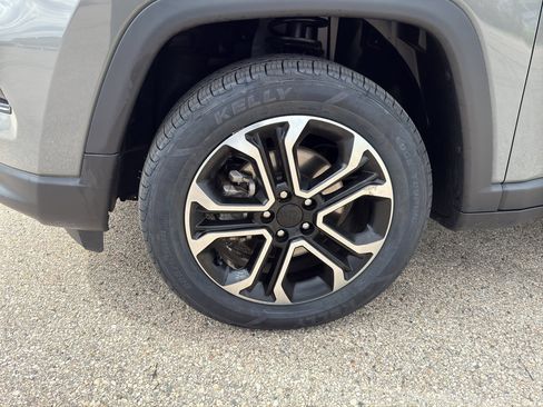 Used 2022 Jeep Compass Limited AWD/4WD image 8